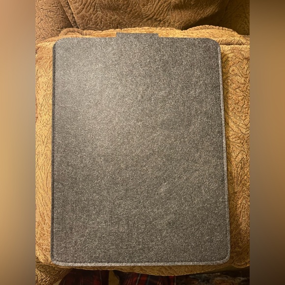 SOLD Macbook Air 13.6 M2 A2681 Matte Case Bag Keyboard Cover-Purple Marble - Picture 7 of 11